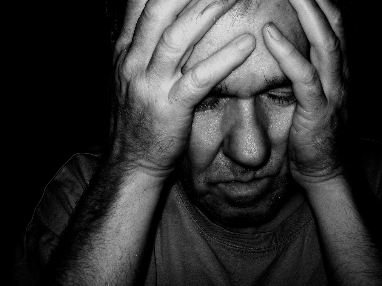 Kaip atpažinti perdegimo sindromą darbe: 7 įspėjamieji ženklai, kurių negalima ignoruoti